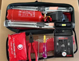 Acil Kit Trafik Seti Full+1sinif Pense Düz+Yildiz+Kontrol Kalemi+Ampül Acil Set H7 +El Fener Çakarli